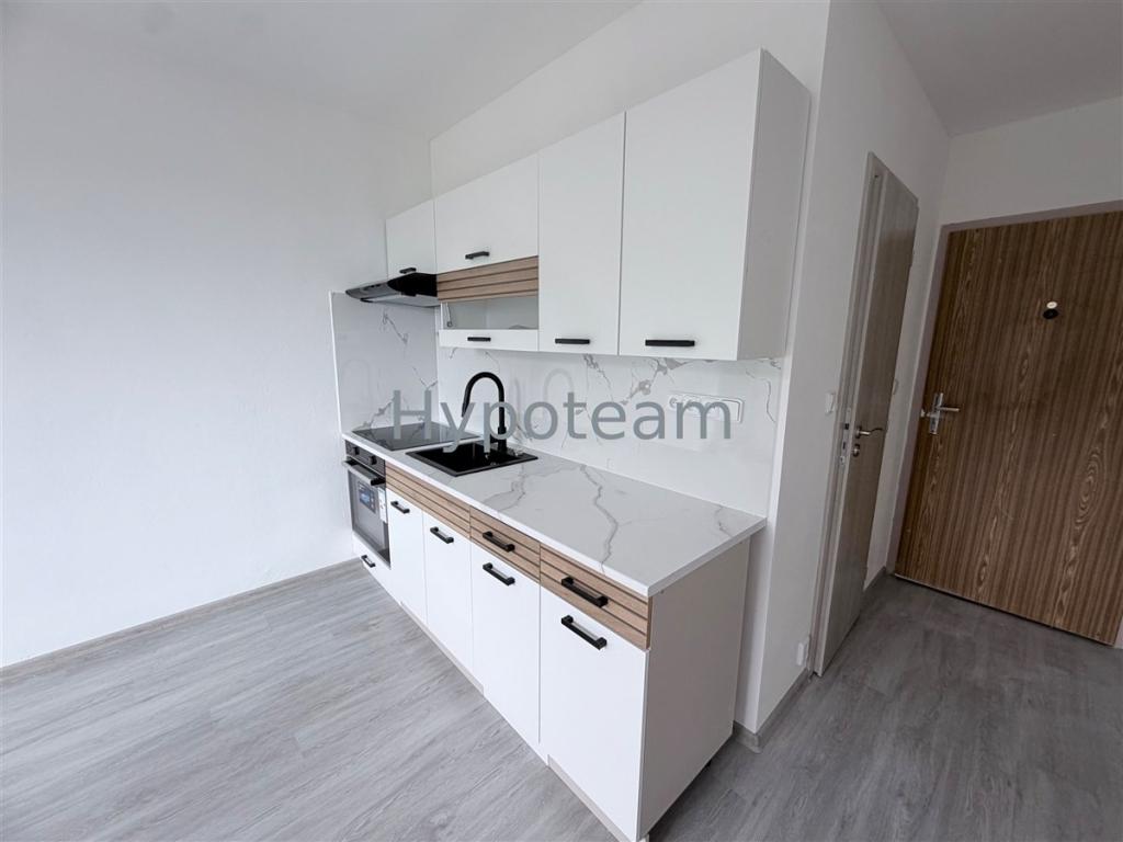 Pronájem bytu 1+1 34 m2