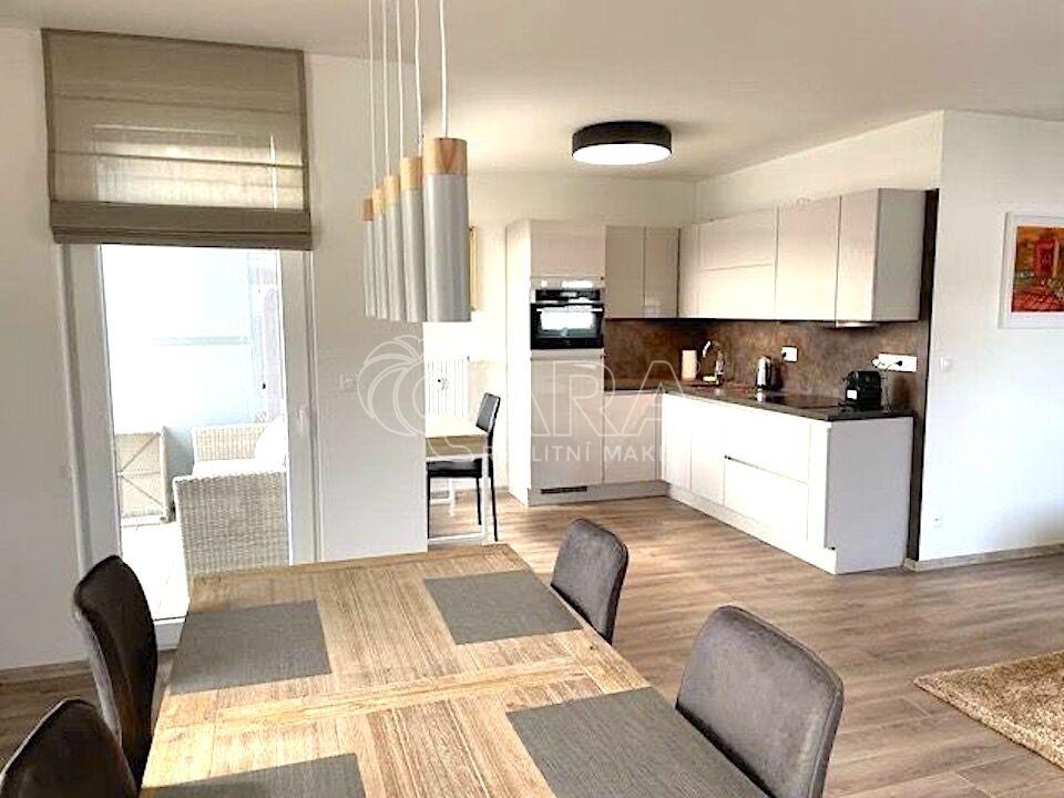 Pronájem bytu 2+kk 71 m2