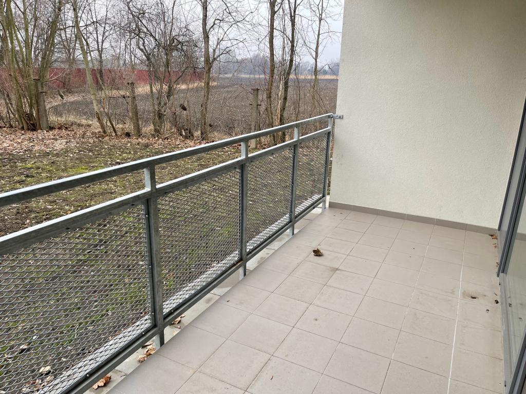 Pronájem bytu 1+kk 38 m2
