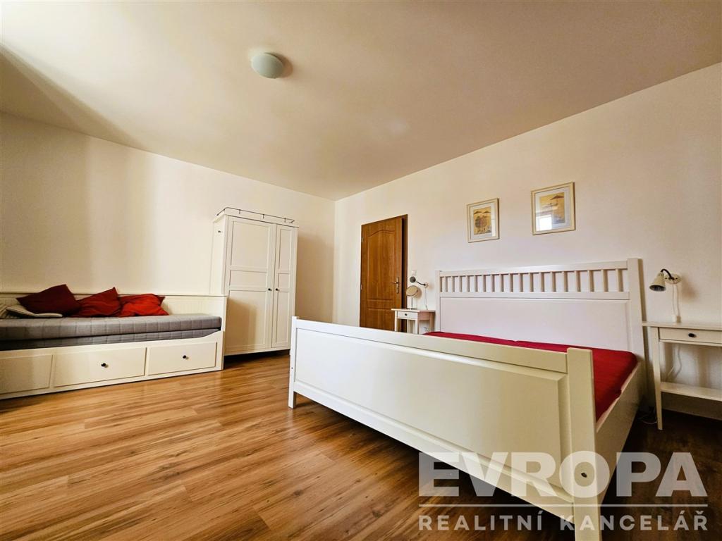 Pronájem bytu 2+kk 70 m2
