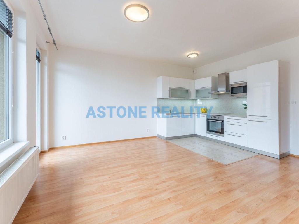 Pronájem bytu 1+kk 42 m2