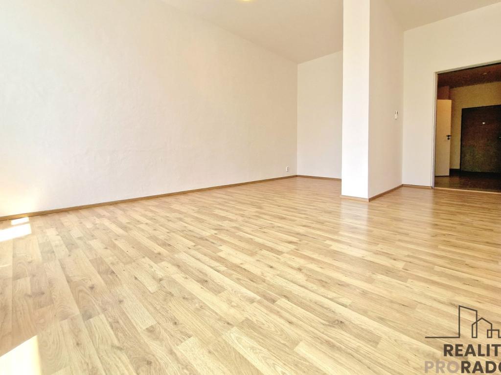 Pronájem bytu 1+1 35 m2
