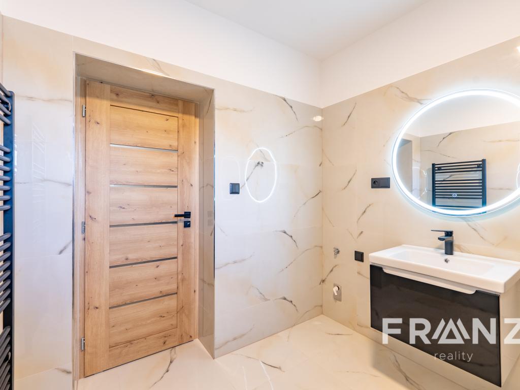 Pronájem bytu 2+1 75 m2