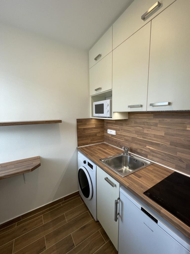 Pronájem bytu 1+kk 27 m2