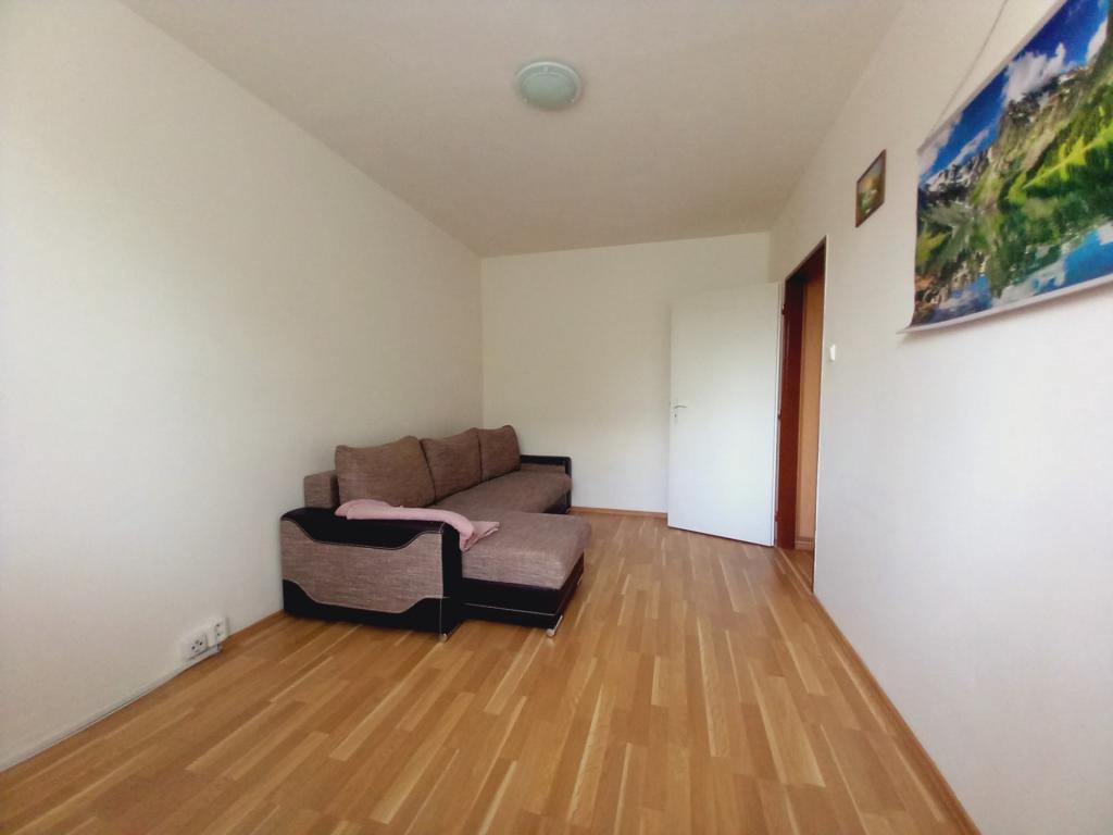 Listing 4
