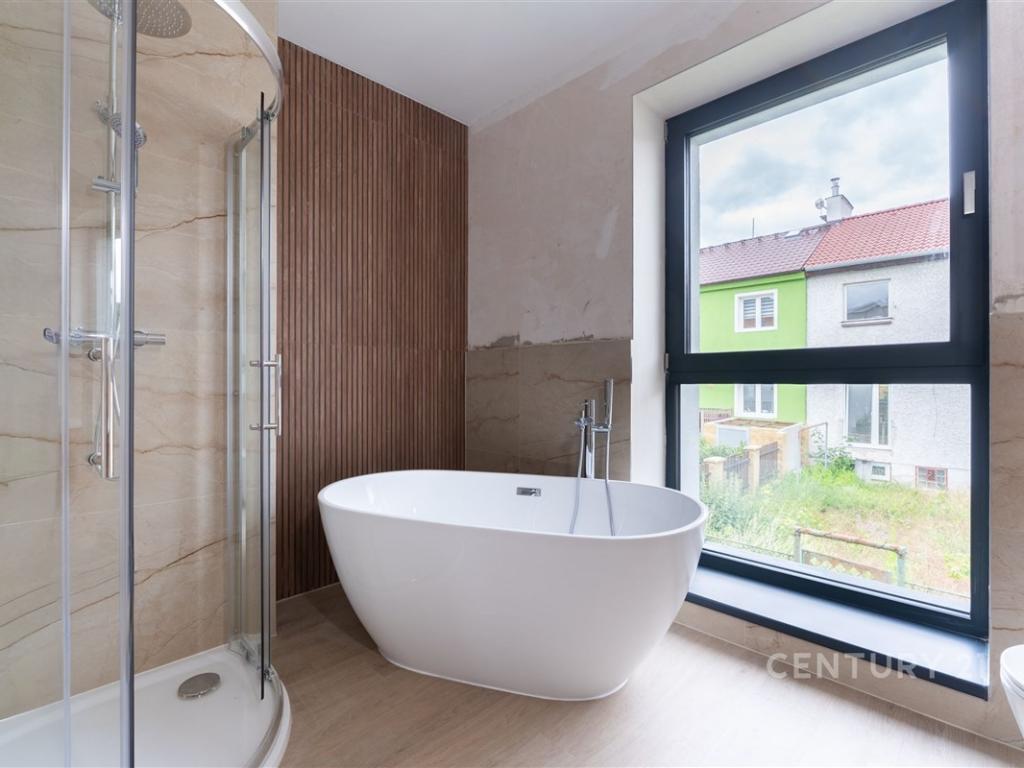 Pronájem bytu 4+kk 104 m2