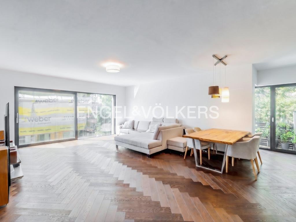 Pronájem bytu 2+kk 82 m2