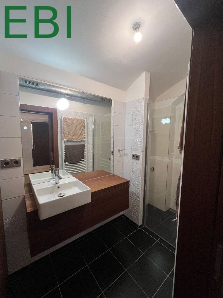 Pronájem bytu 2+kk 48 m2, Praha – náhled fotky 13