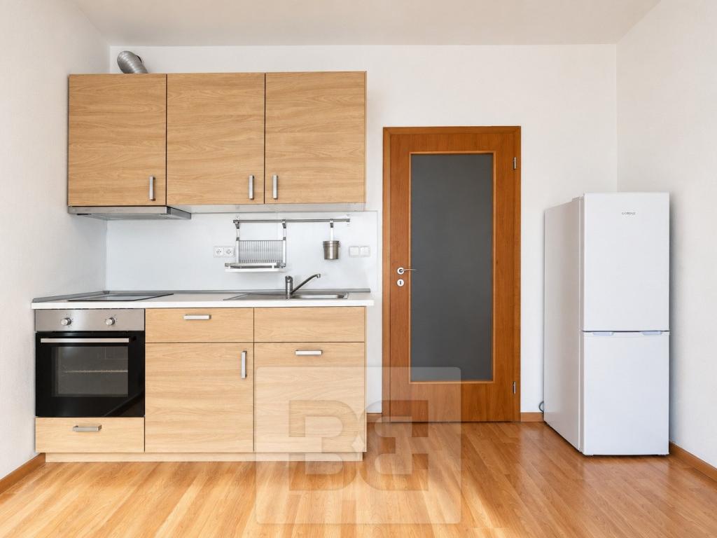Prodej bytu 1+kk 31 m2, Praha – náhled fotky 4