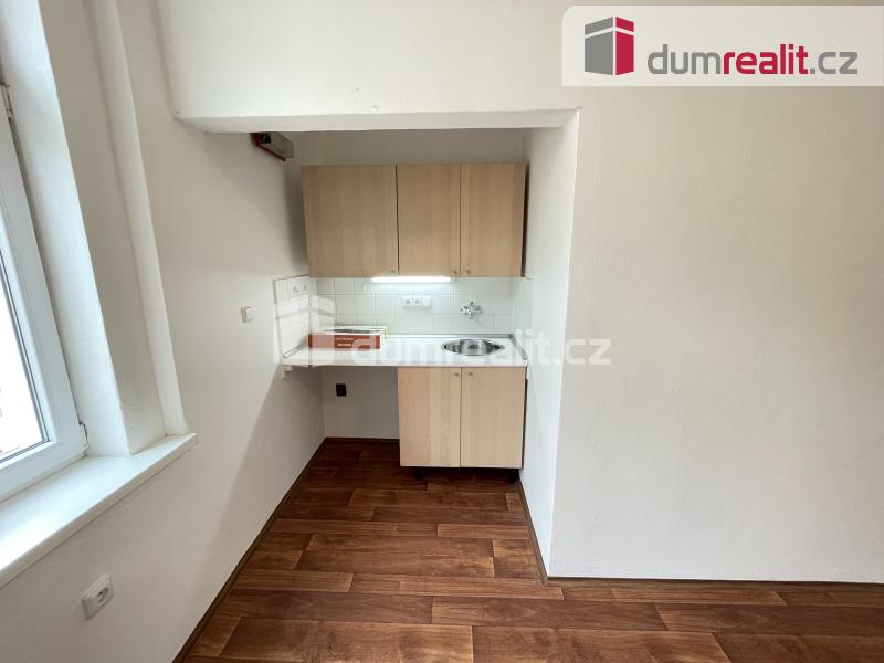 Pronájem bytu 1+kk 28 m2