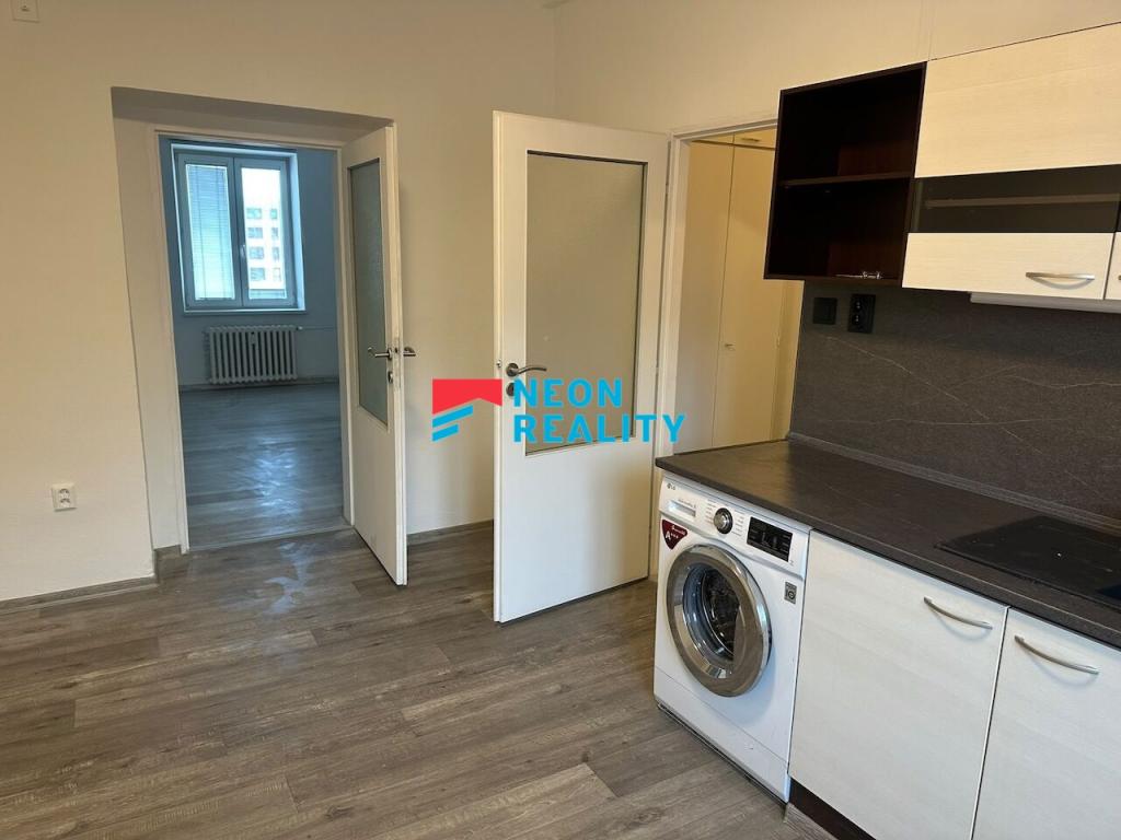 Pronájem bytu 1+1 43 m2