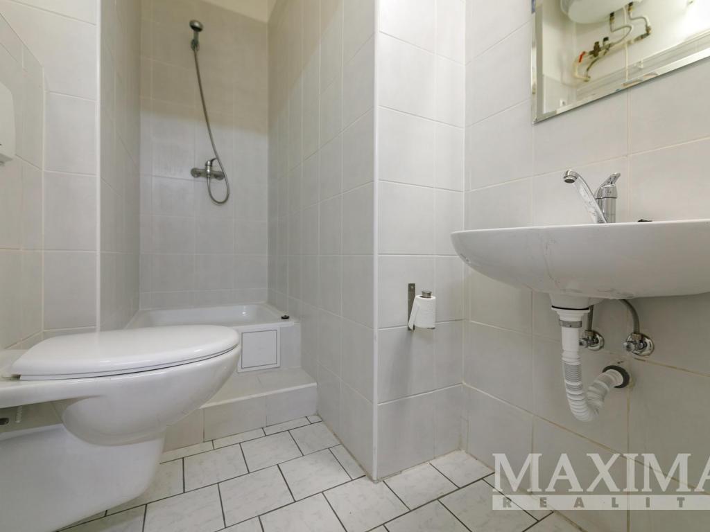 Pronájem bytu 1+kk 32 m2