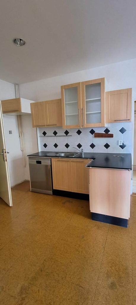 Pronájem bytu 3+1 108 m2, Olomouc – náhled fotky 8