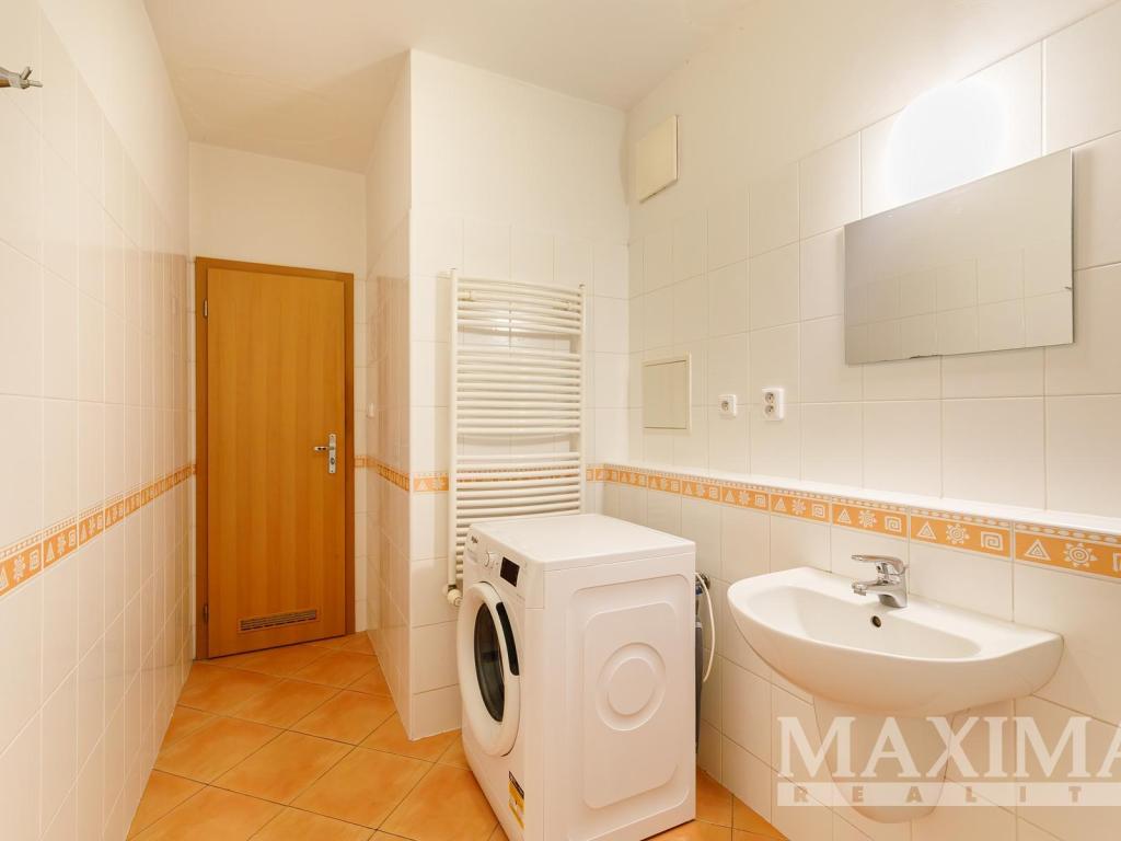 2+kk Apartment in Praha, Třebešín - More