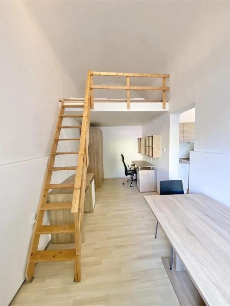 Pronájem bytu 1+1 21 m2