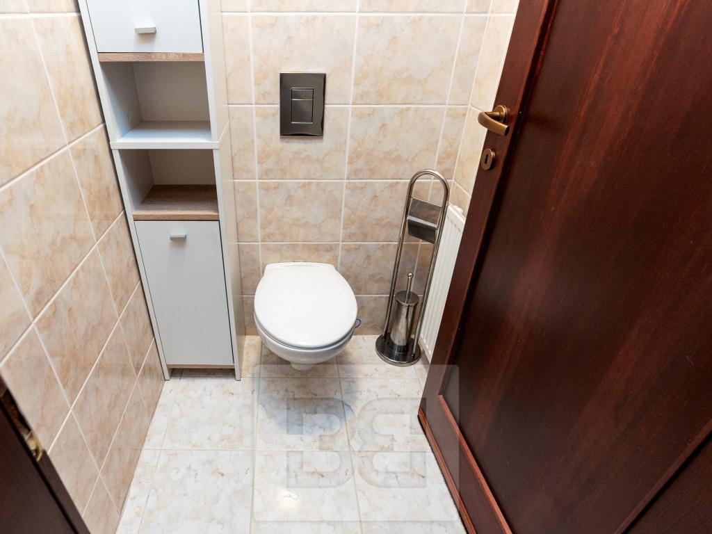Prodej domu 262 m2, Králův Dvůr – náhled fotky 25