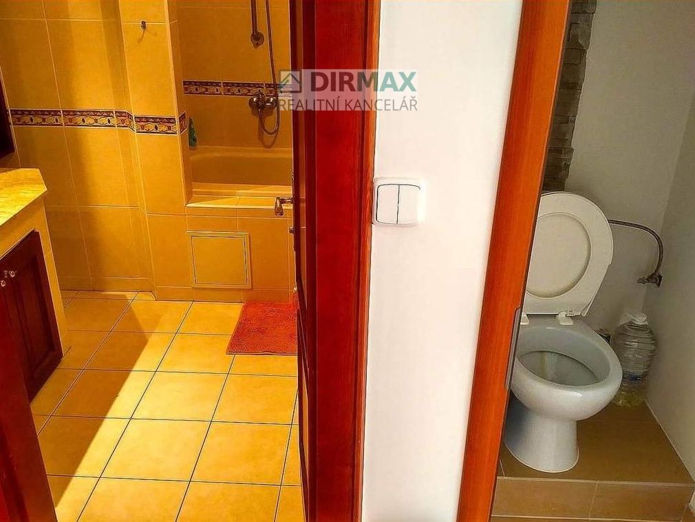 Pronájem bytu pokoj 30 m2