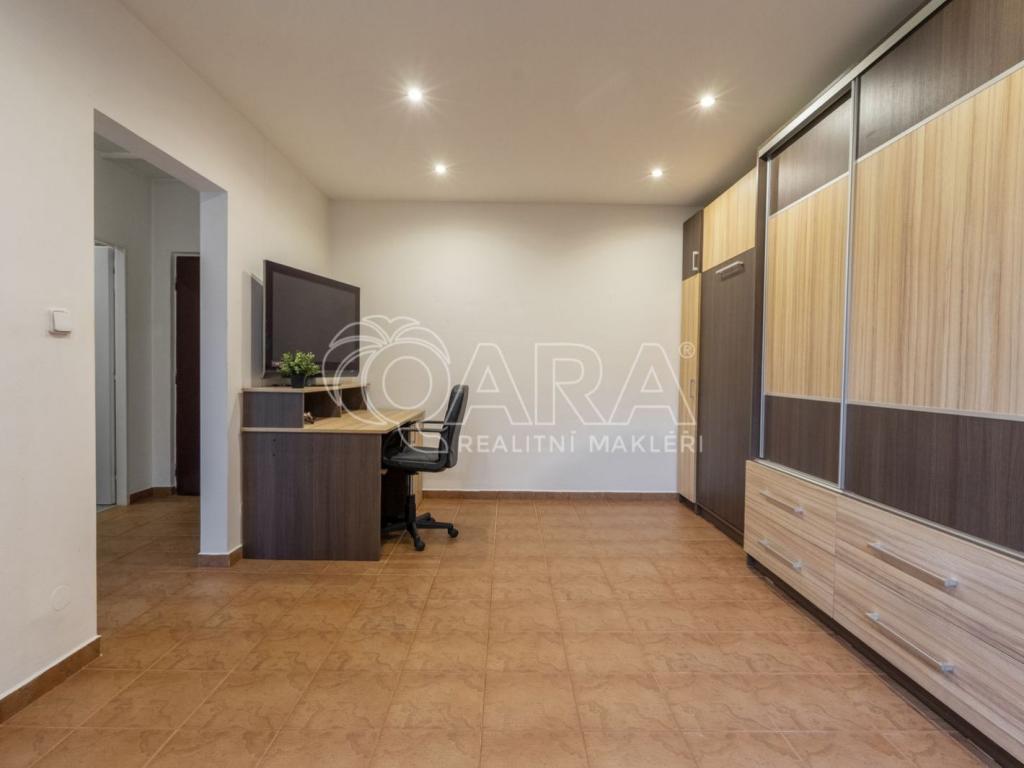 Pronájem bytu 1+1 34 m2