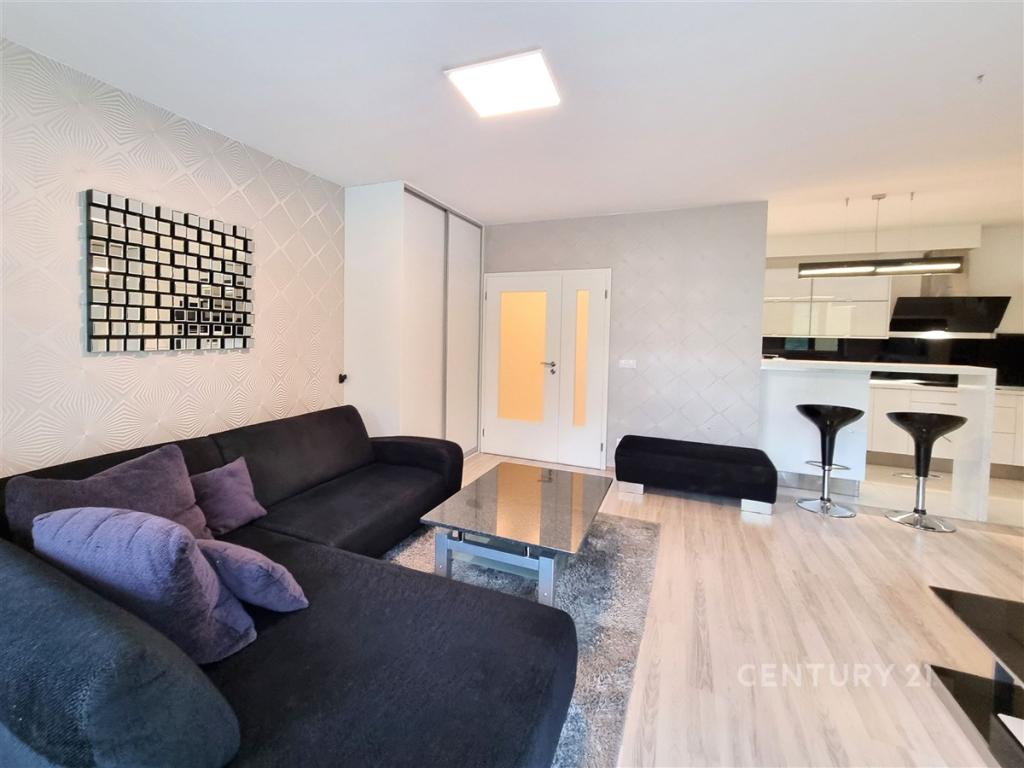 Pronájem bytu 3+kk 95 m2