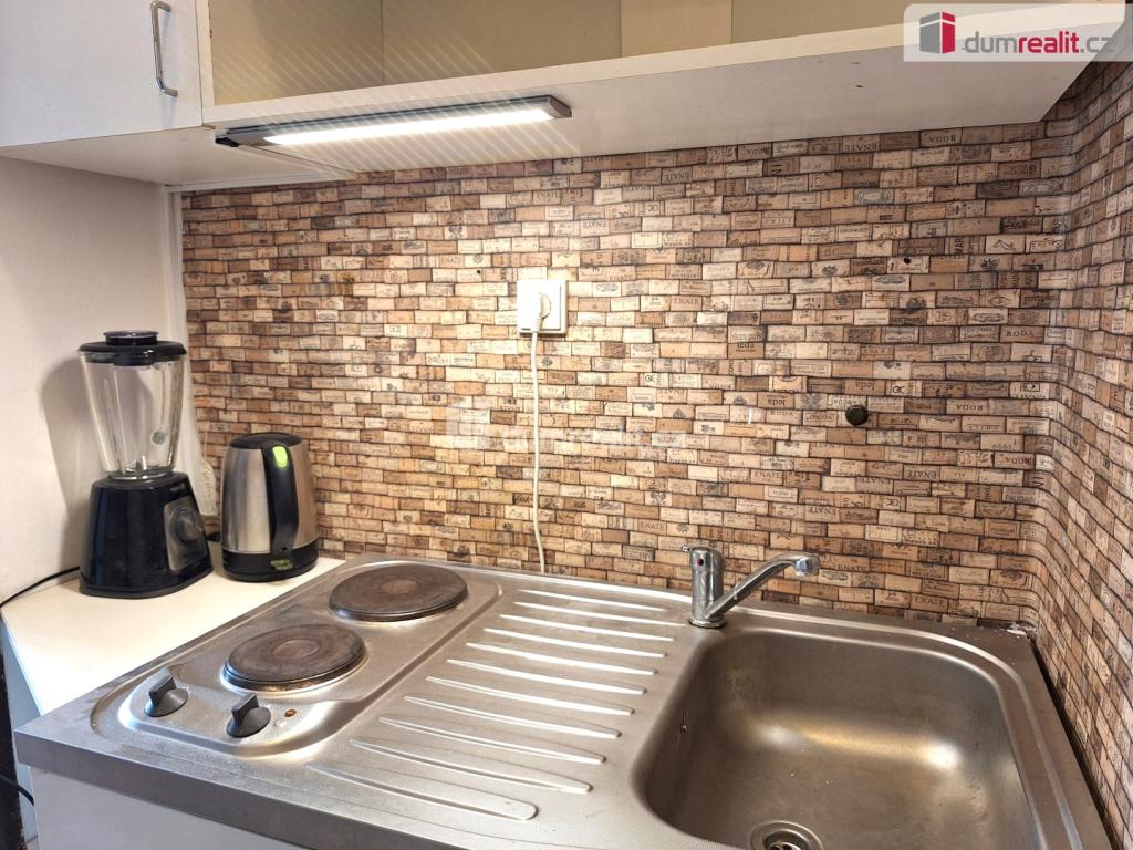 Pronájem bytu 1+kk 28 m2