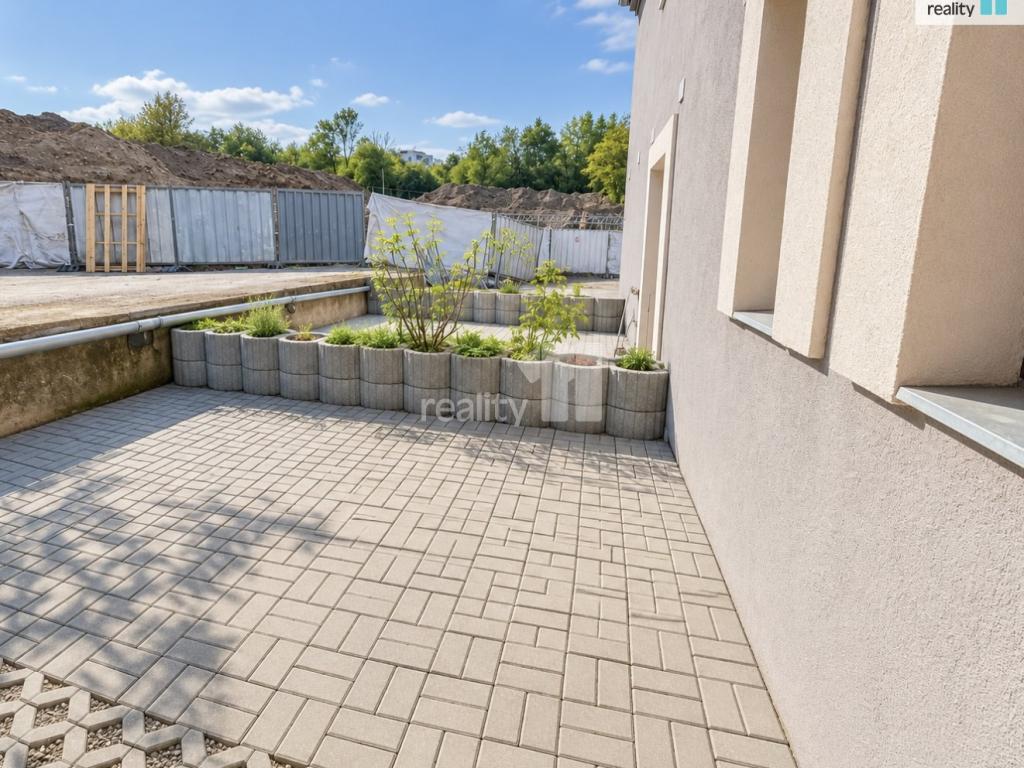 Pronájem bytu 1+kk 28 m2