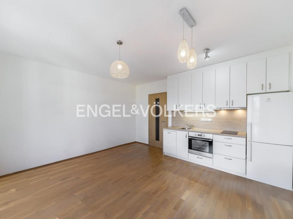 Pronájem bytu 1+kk 32 m2