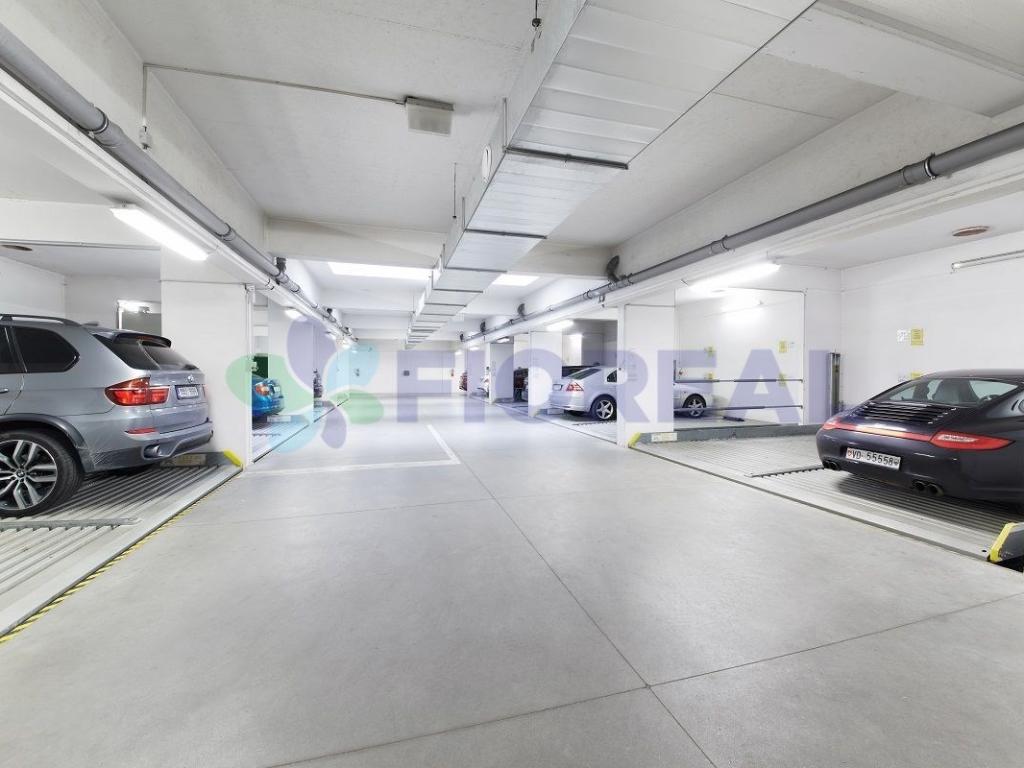 Pronájem bytu 5+1 230 m2, Praha – náhled fotky 29