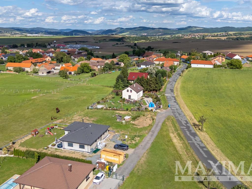Prodej pozemku 1000 m2, Chlustina – náhled fotky 8