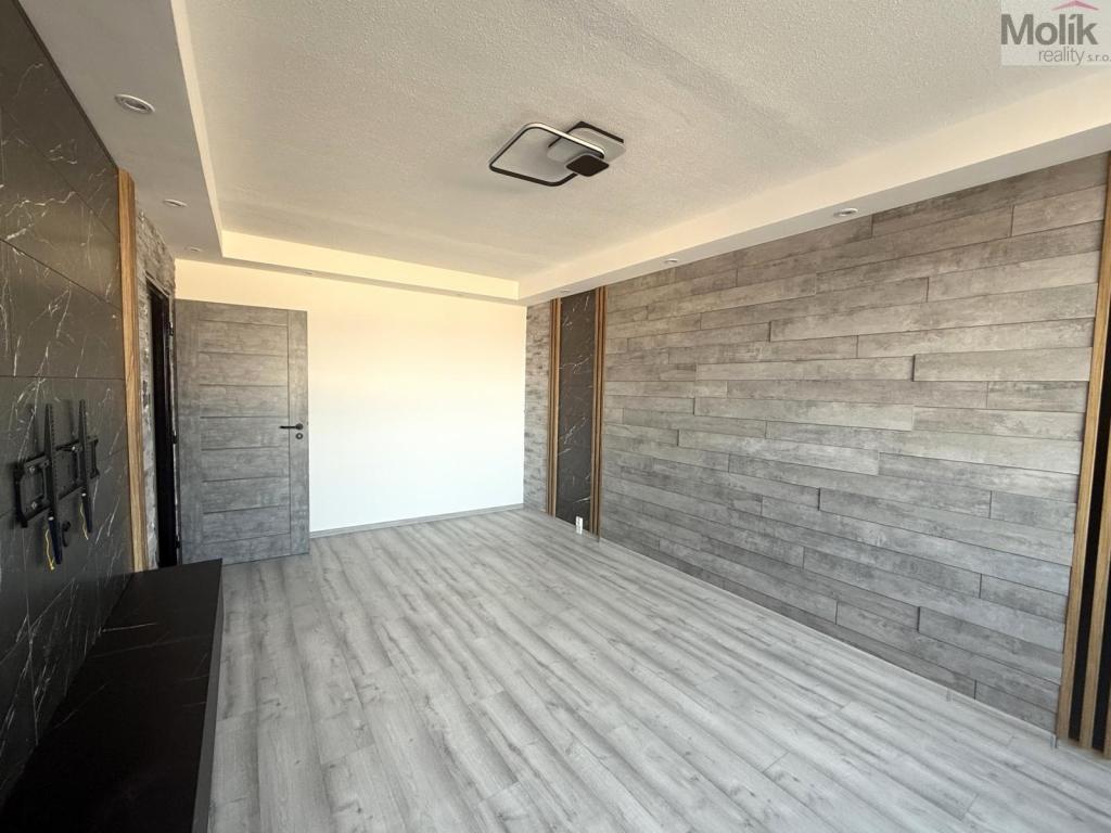 Pronájem bytu 1+kk 34 m2