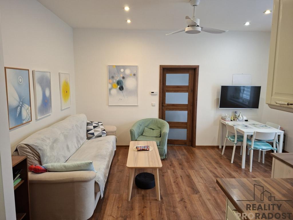 Pronájem 2+kk, Kladno - Cyrila Boudy, 19000 Kč,