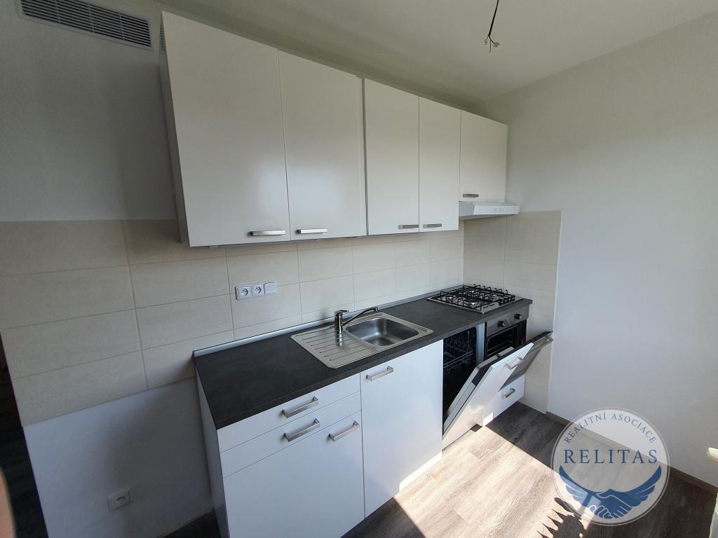 Pronájem bytu 3+kk 64 m2, Praha – náhled fotky 2