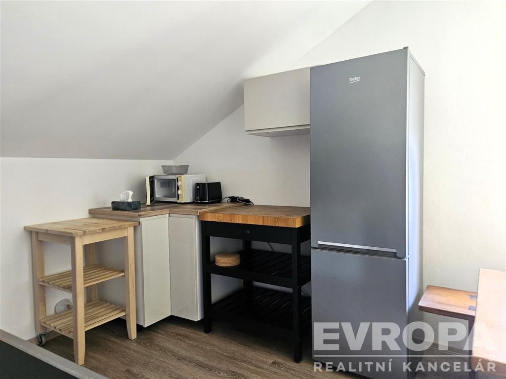 Pronájem bytu 3+1 70 m2