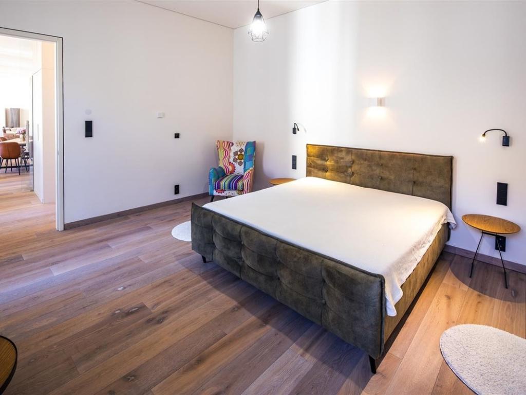 Pronájem bytu 3+kk 123 m2, Praha – náhled fotky 10