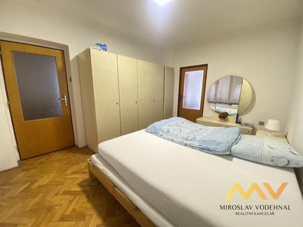 Pronájem bytu 3+1 90 m2, Hradec Králové – náhled fotky 16