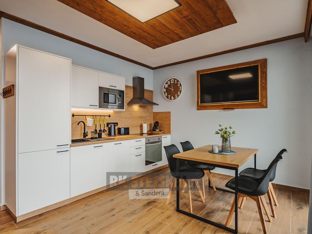 Pronájem bytu 1+kk 38 m2