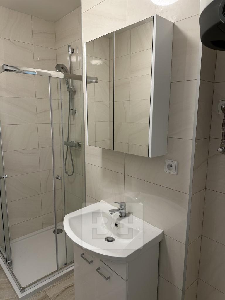Pronájem bytu 1+1 28 m2