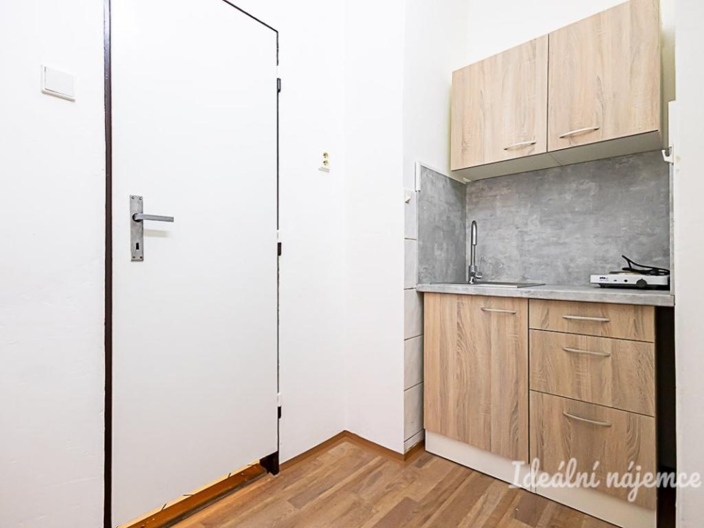 Pronájem bytu 1+kk 23 m2