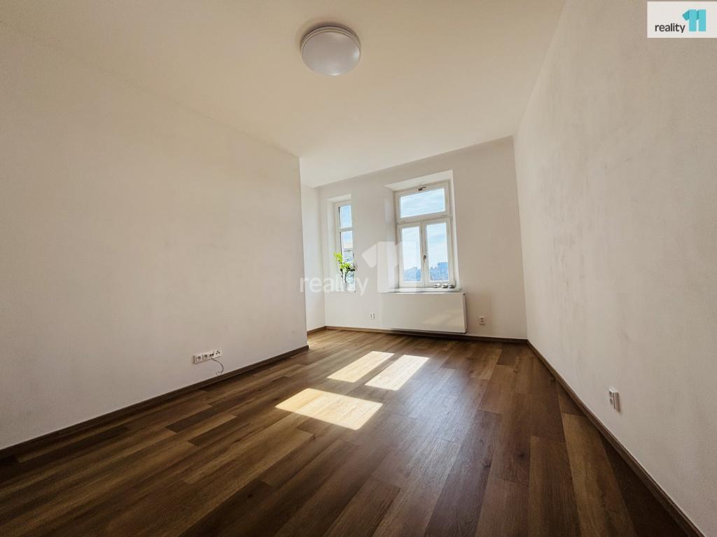 Pronájem bytu 1+1 37 m2