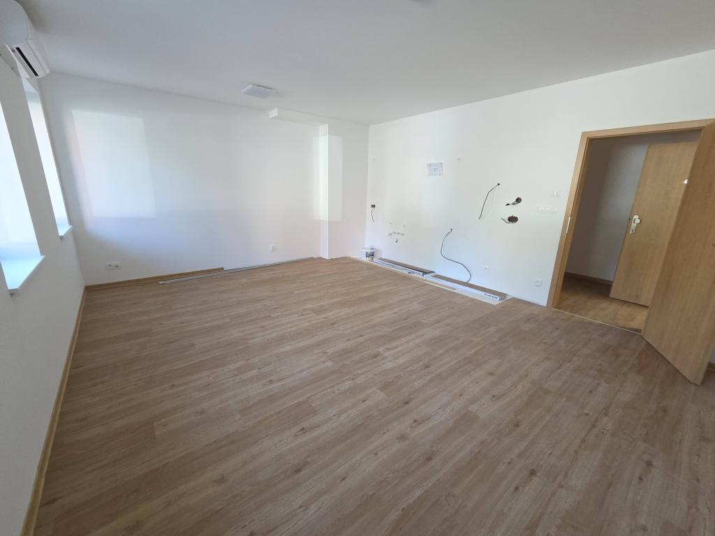 Pronájem bytu 1+kk 33 m2