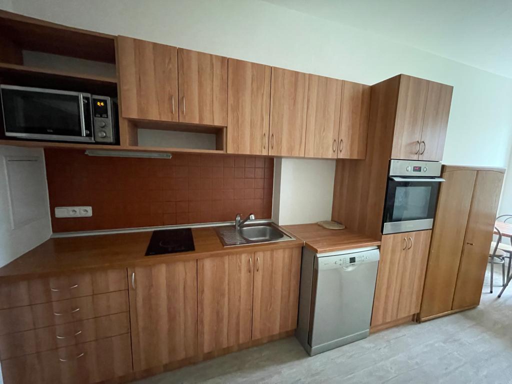 Pronájem bytu 2+kk 60 m2