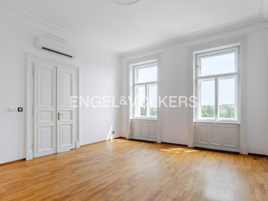 Pronájem bytu 3+1 139 m2