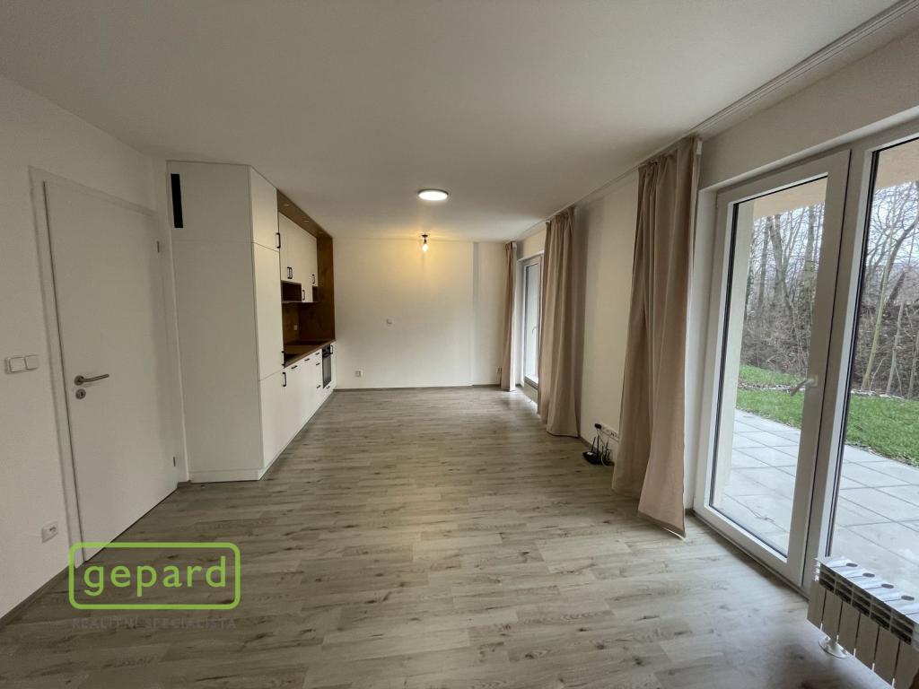 Pronájem bytu 1+kk 45 m2