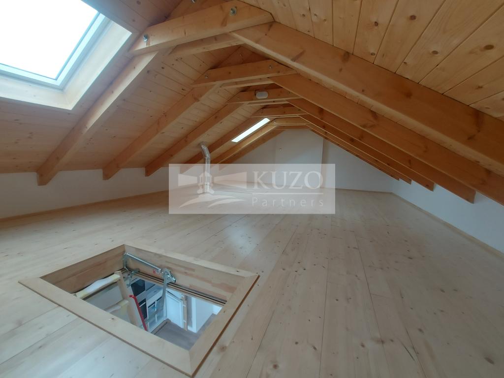 Pronájem bytu 3+kk 85 m2
