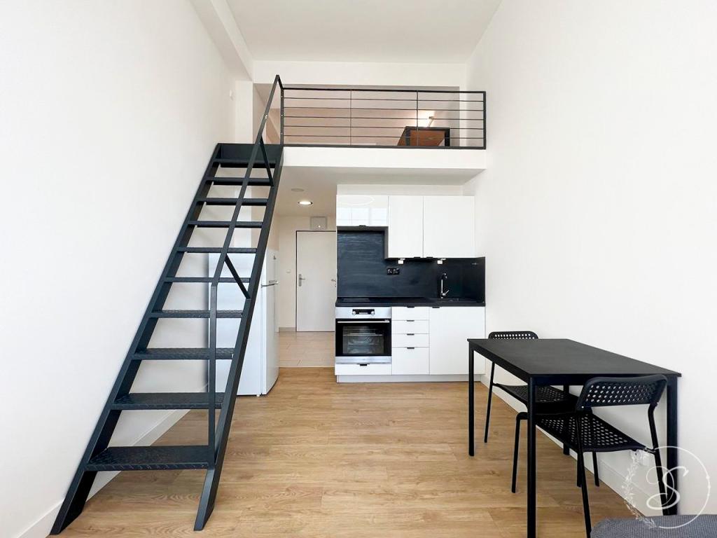 Pronájem bytu 1+kk 32 m2