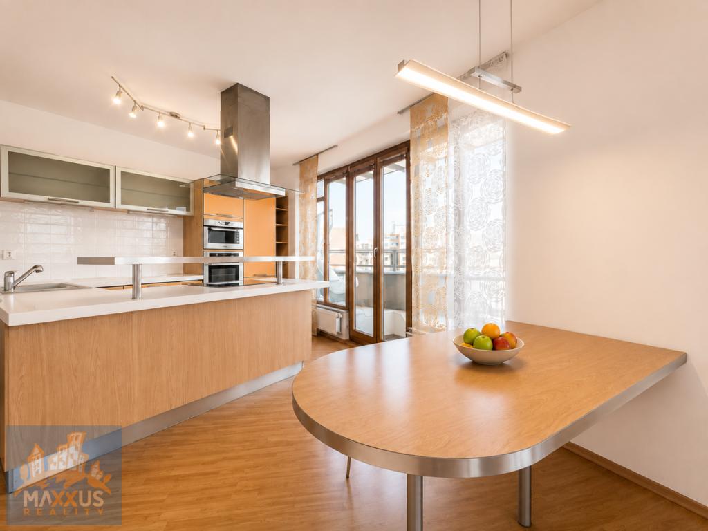 Pronájem bytu 3+kk 102 m2
