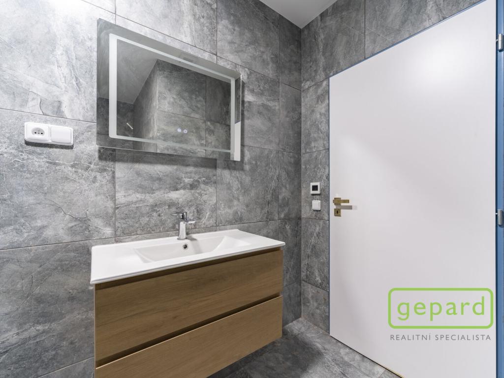 Pronájem bytu 3+kk 64 m2, Chlum Svaté Maří – náhled fotky 9