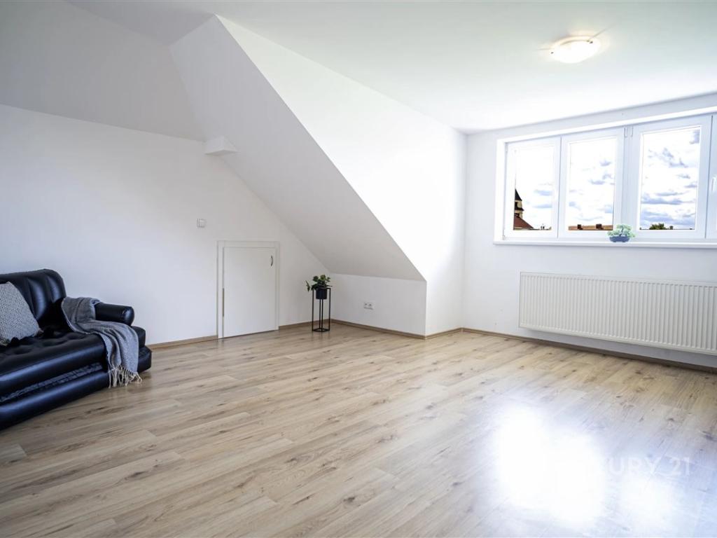 Pronájem bytu 3+kk 74 m2, Znojmo – náhled fotky 3