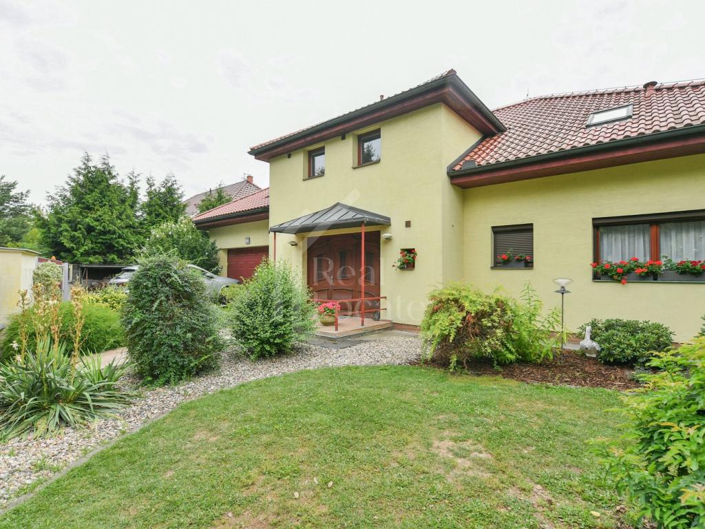 Pronájem domu 310 m2
