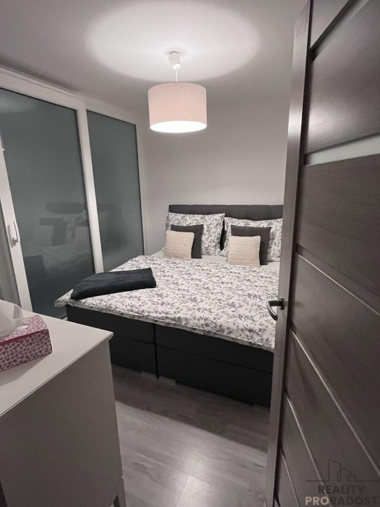 Pronájem bytu 2+kk 41 m2, Brno – náhled fotky 4