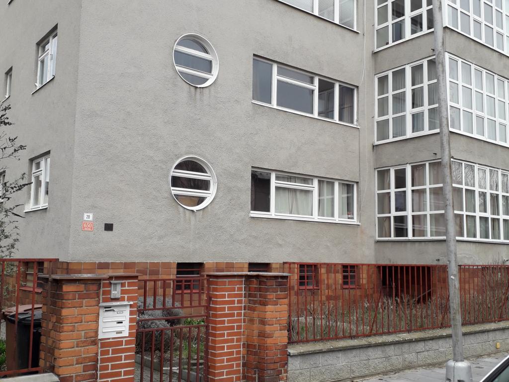 Spolubydleni bytu celý pokoj 133 m2